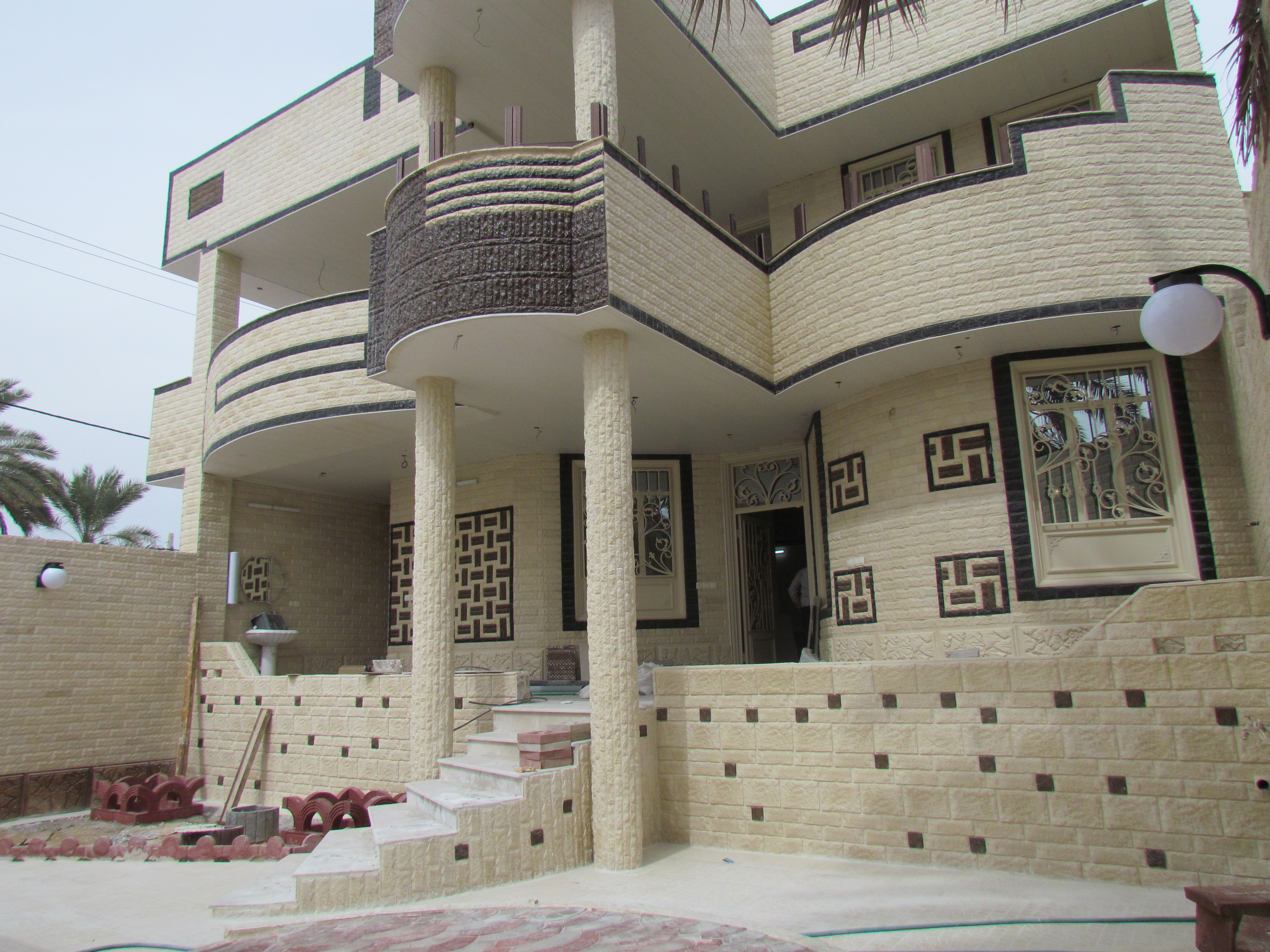 gallery-exterior
